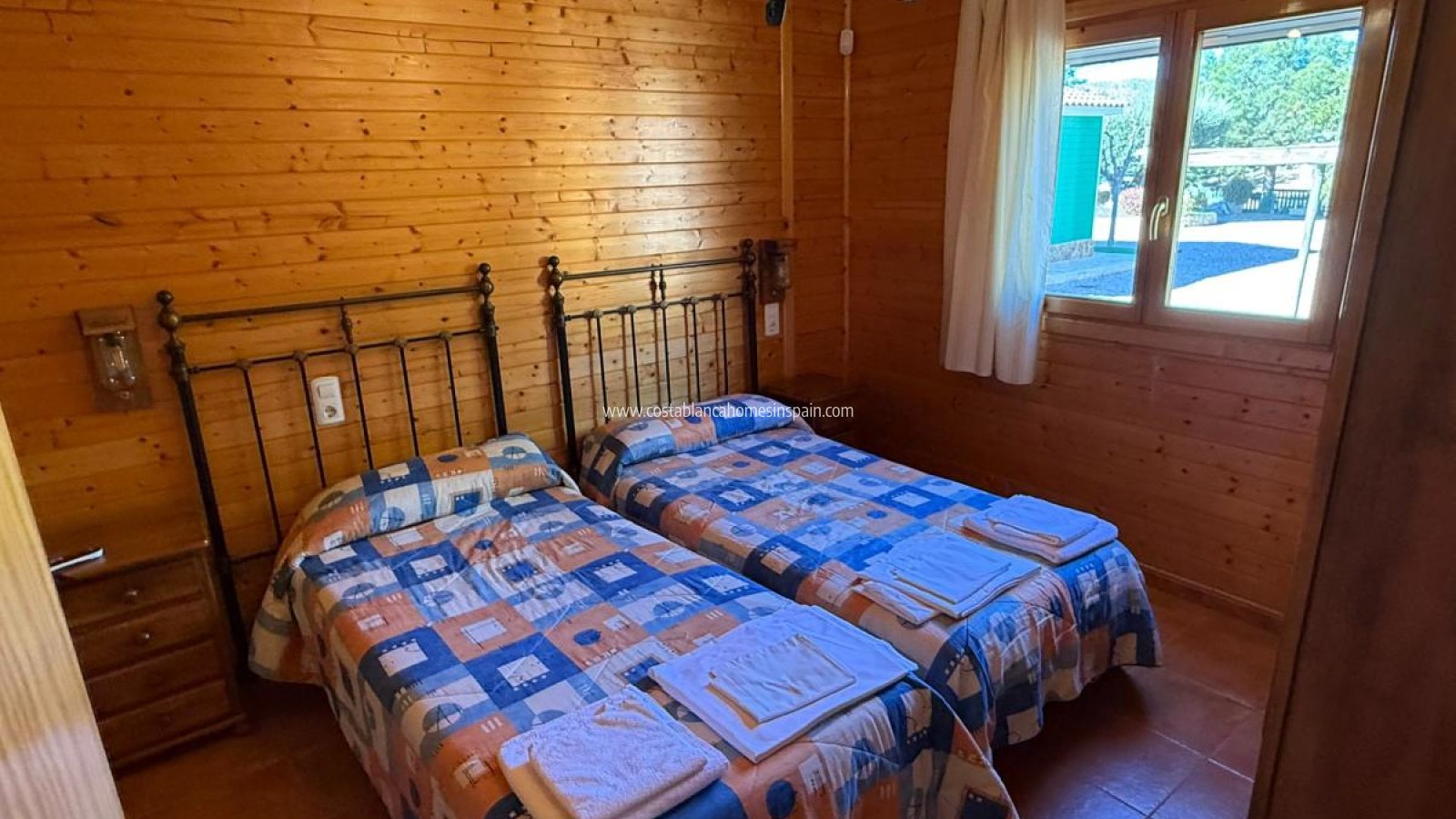 Resale - Detached Villa - Aledo