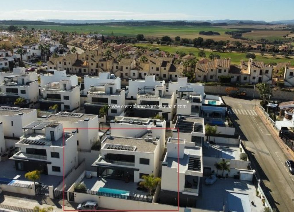 Resale - Detached Villa - Algorfa