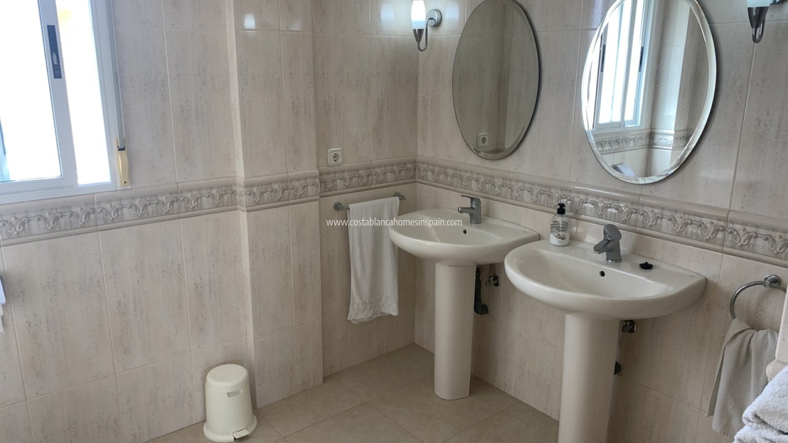 Resale - Detached Villa - Algorfa