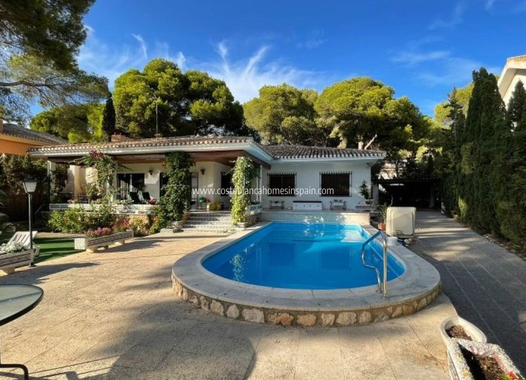 Resale - Detached Villa - Campoamor