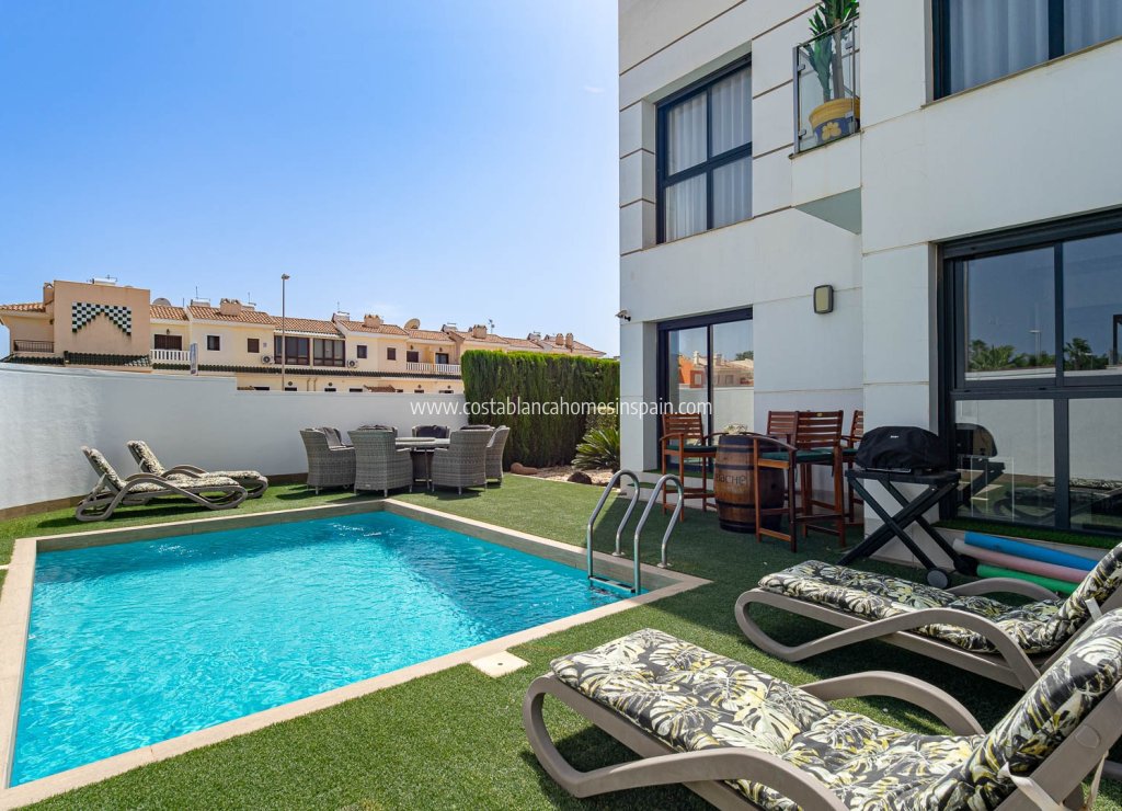 Resale - Detached Villa - Ciudad Quesada