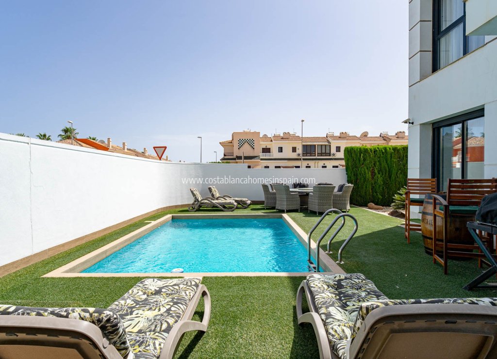Resale - Detached Villa - Ciudad Quesada