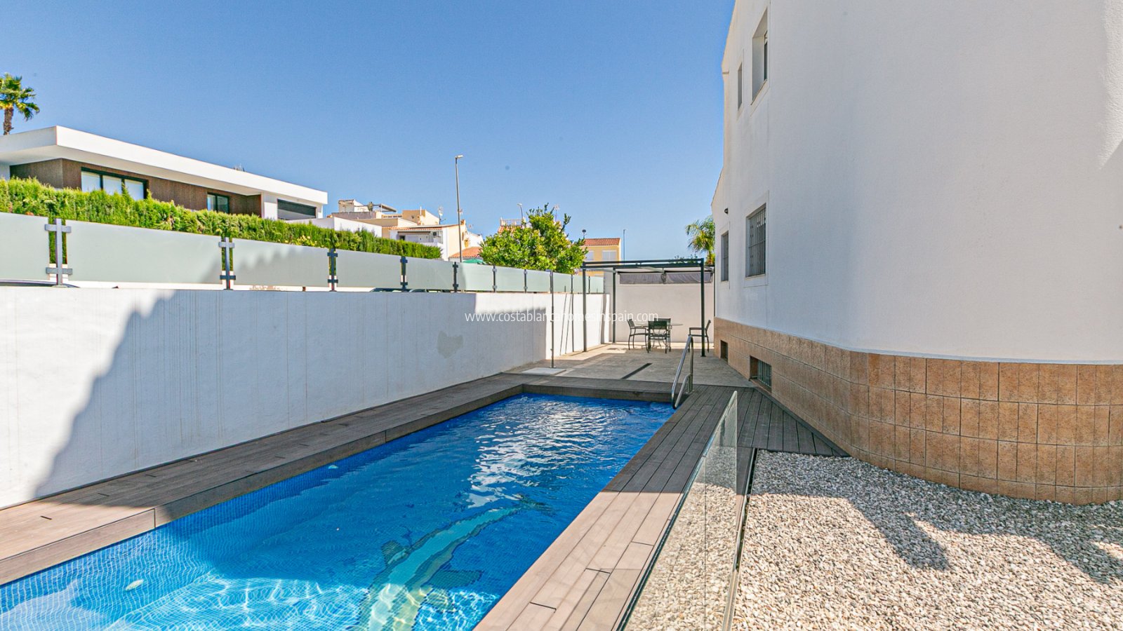 Resale - Detached Villa - La Marina