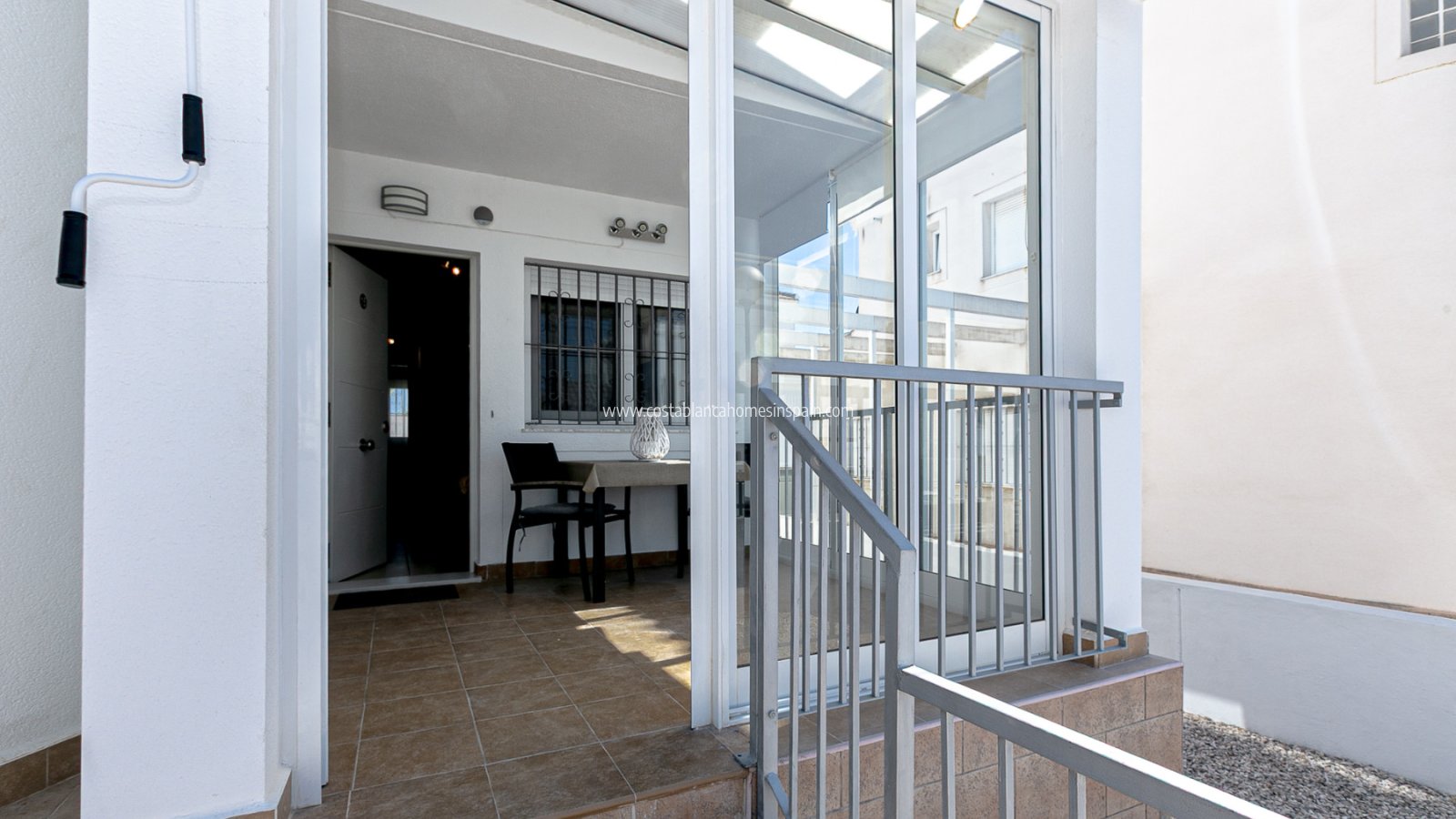 Resale - Detached Villa - La Marina