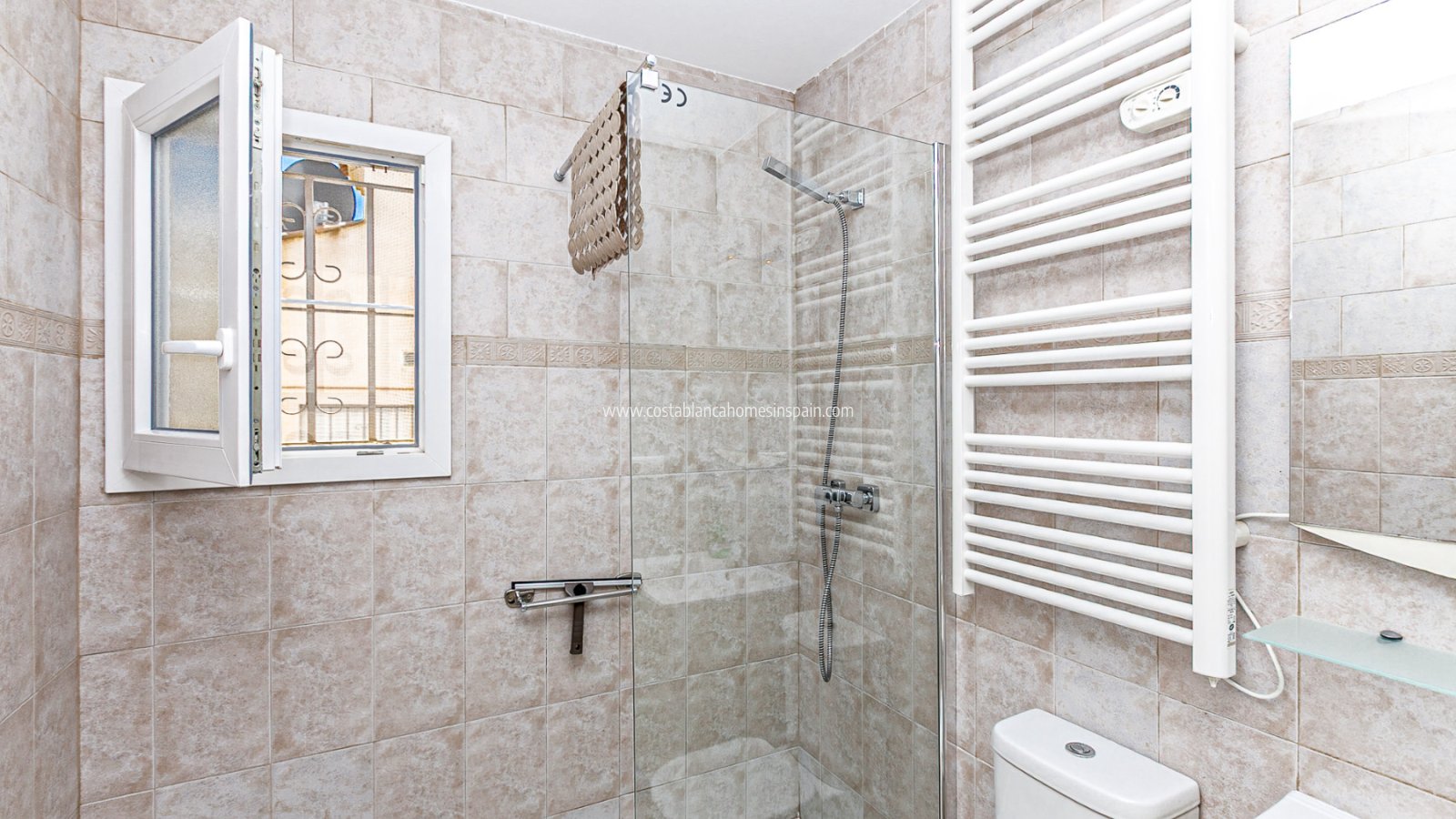Resale - Detached Villa - La Marina