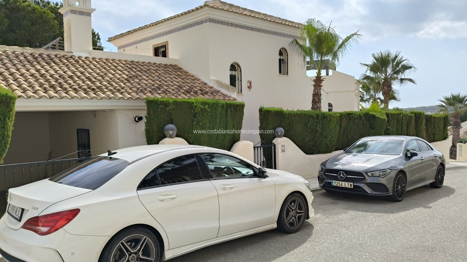 Resale - Detached Villa - Las Ramblas Golf