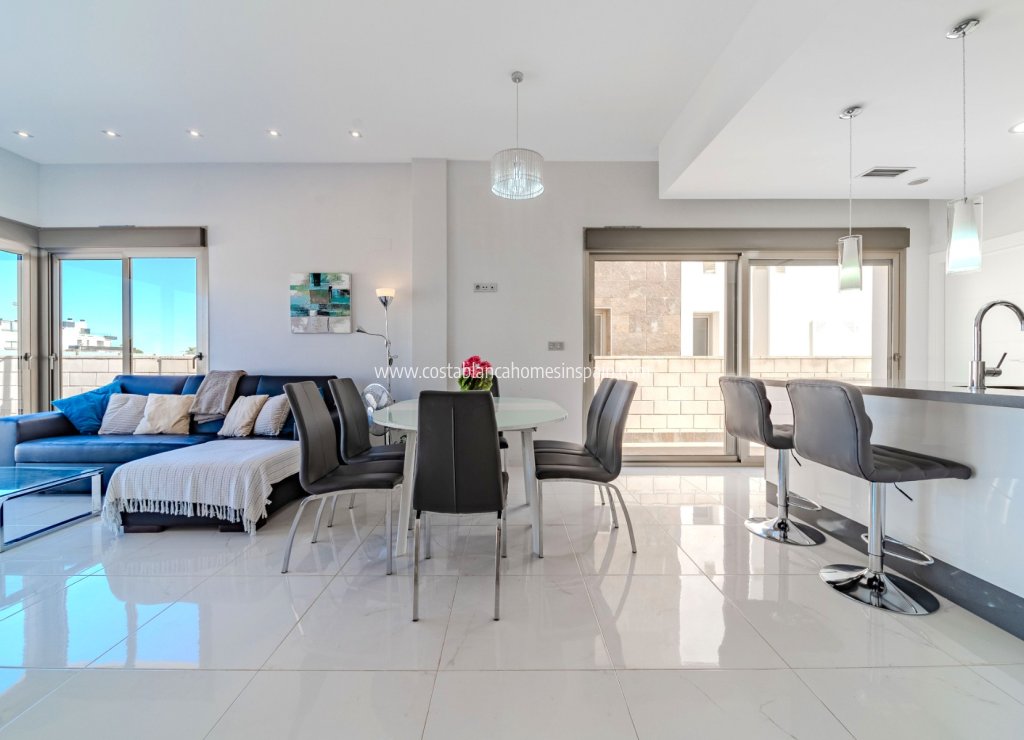 Resale - Detached Villa - Los Dolses