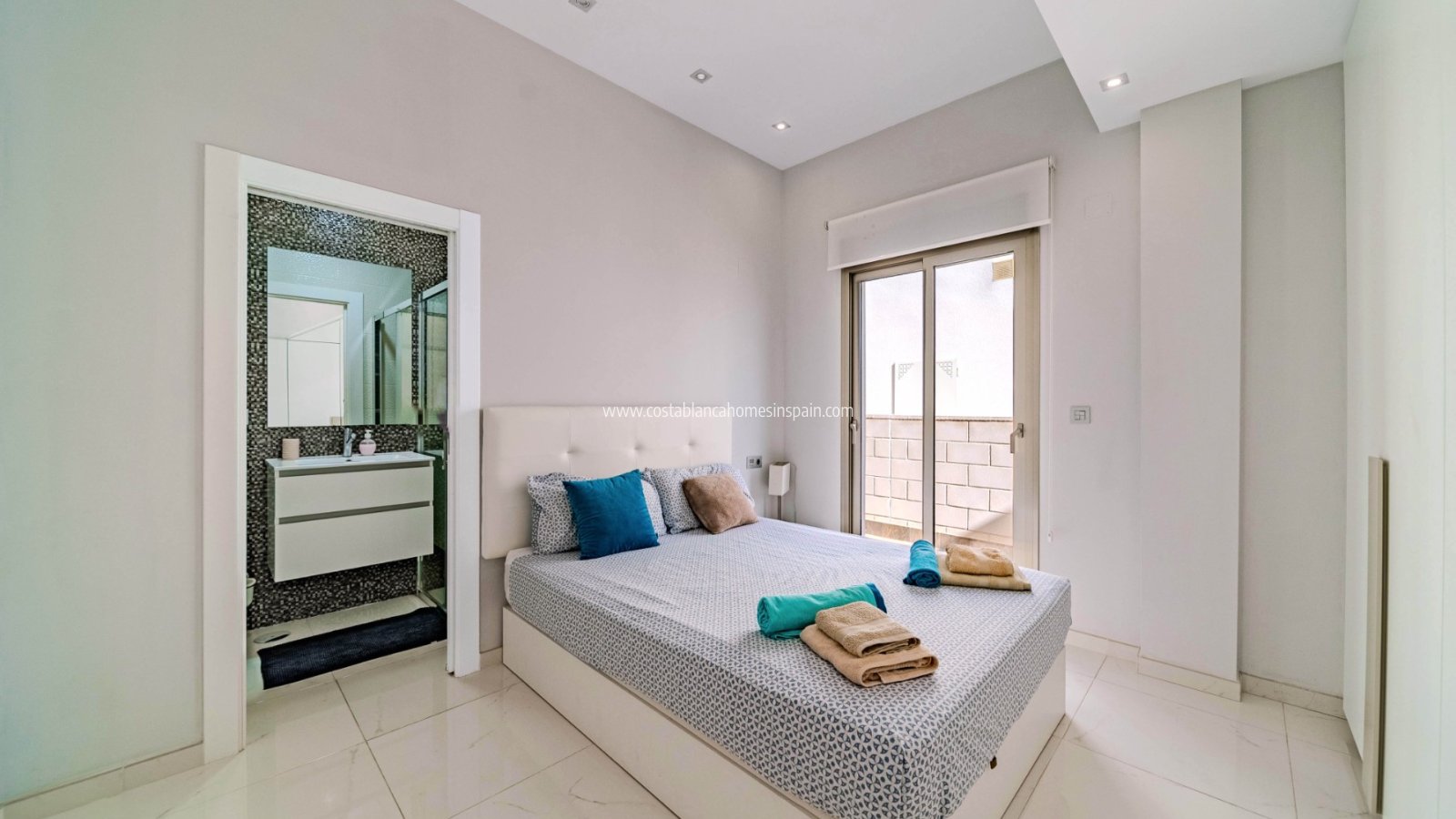 Resale - Detached Villa - Los Dolses