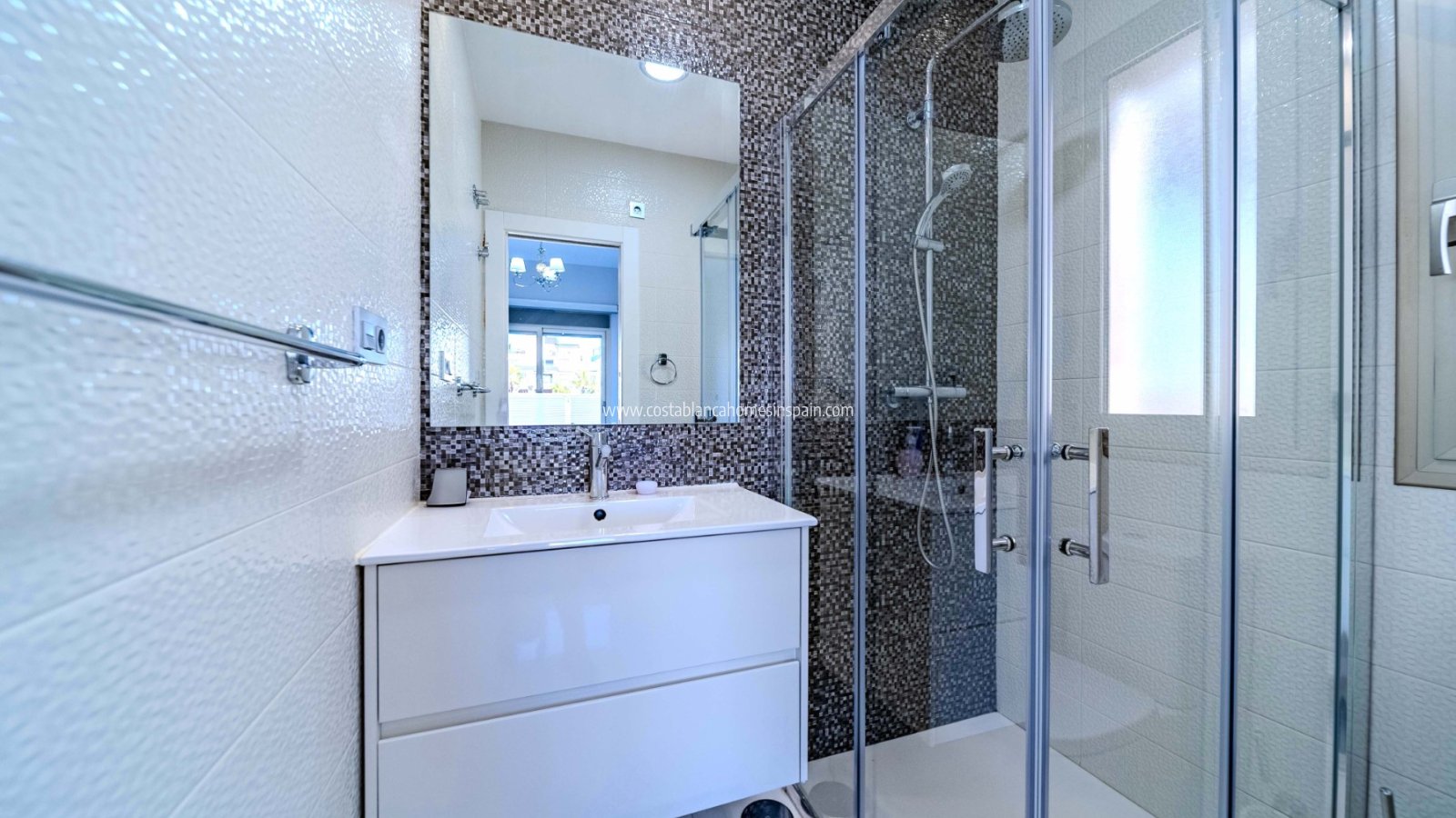 Resale - Detached Villa - Los Dolses