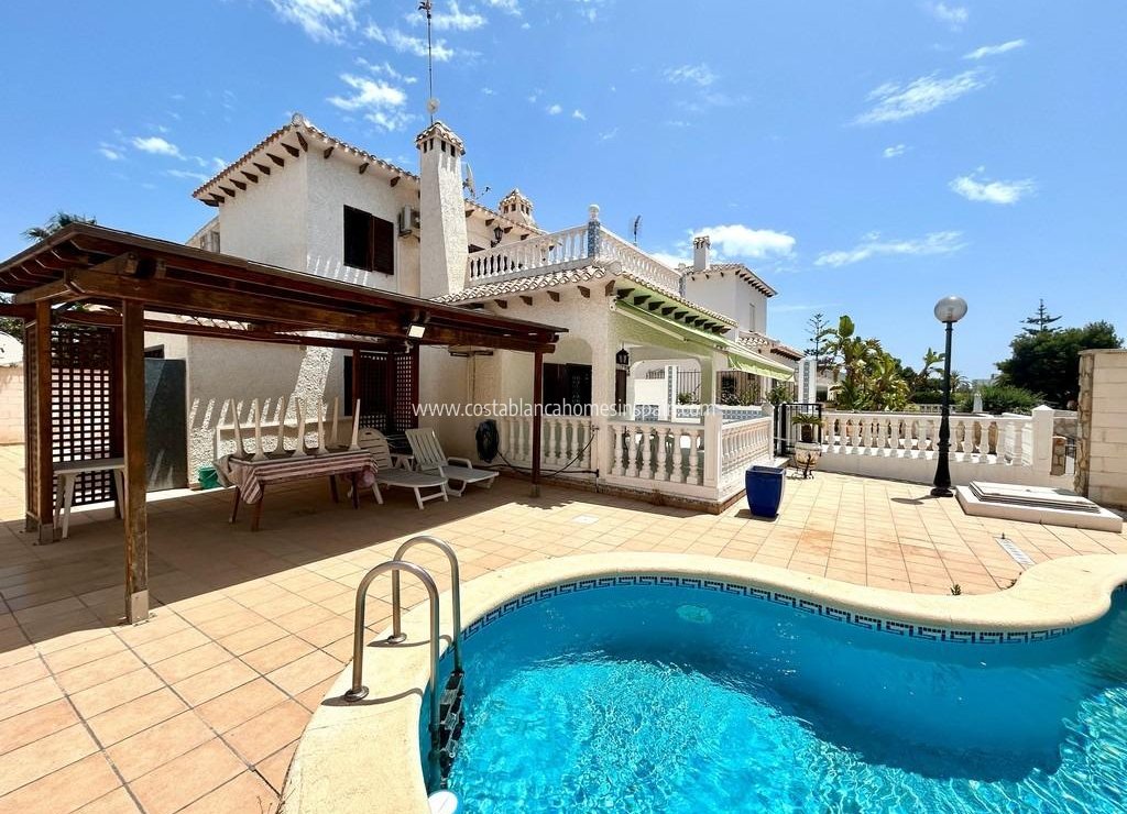 Resale - Detached Villa - Orihuela Costa - La Zenia