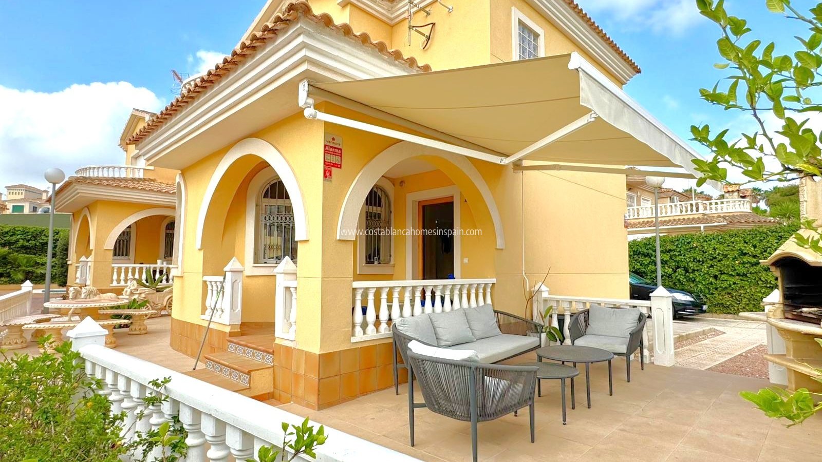 Resale - Detached Villa - Orihuela Costa - Villamartin