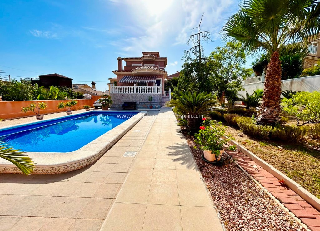 Resale - Detached Villa - Orihuela - Los Balcones