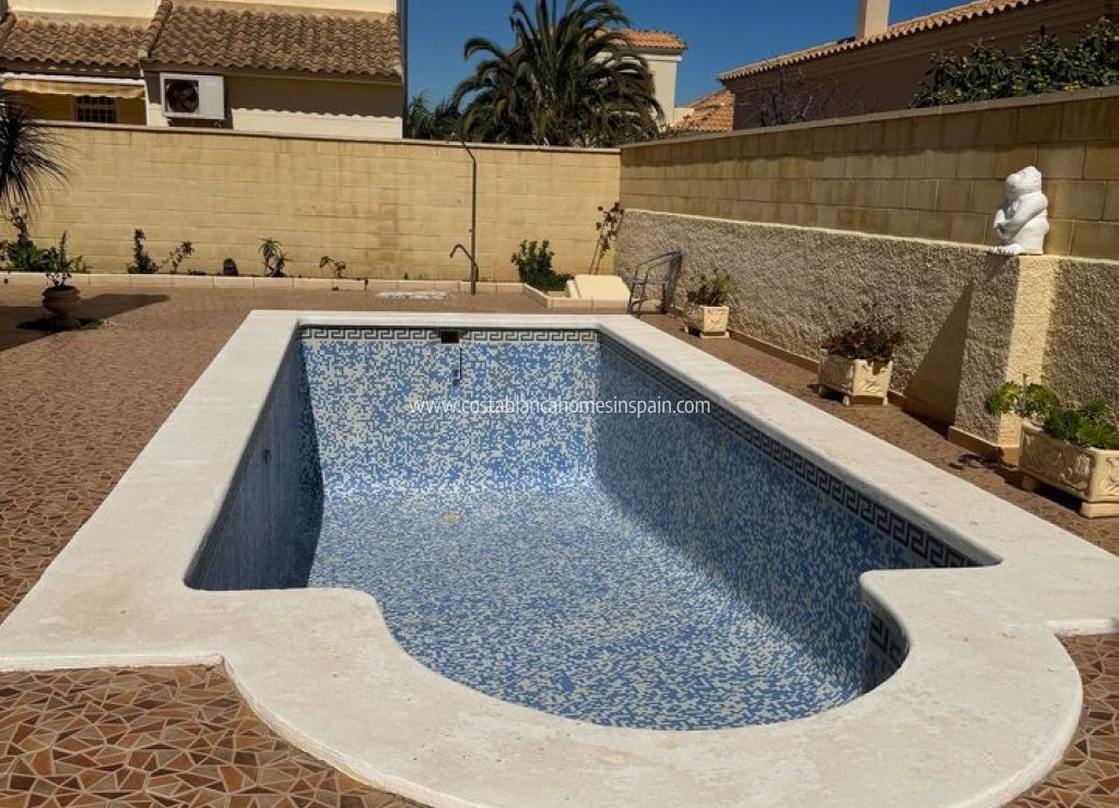 Resale - Detached Villa - Playa Flamenca - Play Flamenca