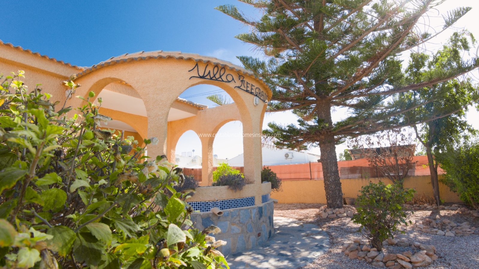 Resale - Detached Villa - Torrevieja - La Siesta