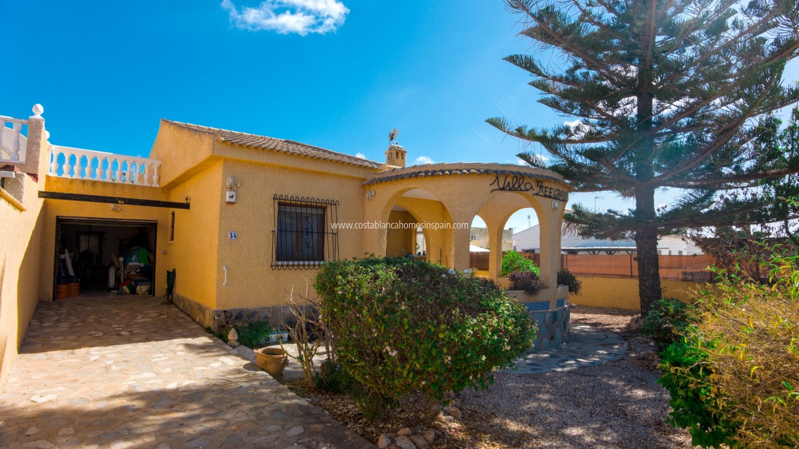 Resale - Detached Villa - Torrevieja - La Siesta
