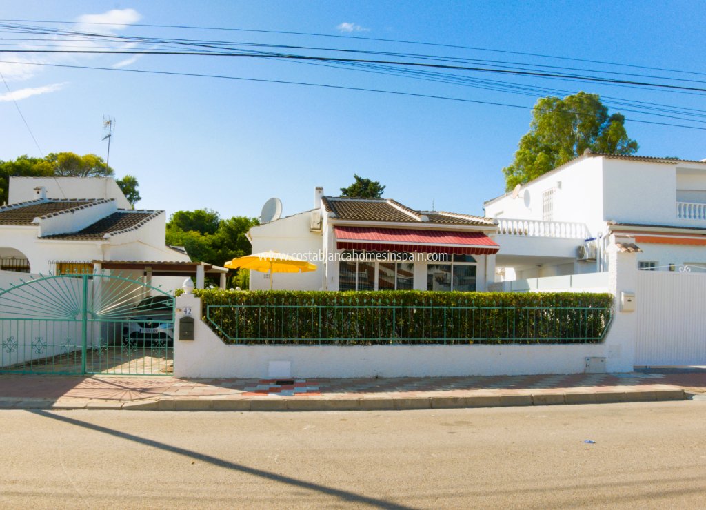 Resale - Detached Villa - Torrevieja - Urbanización San Luis