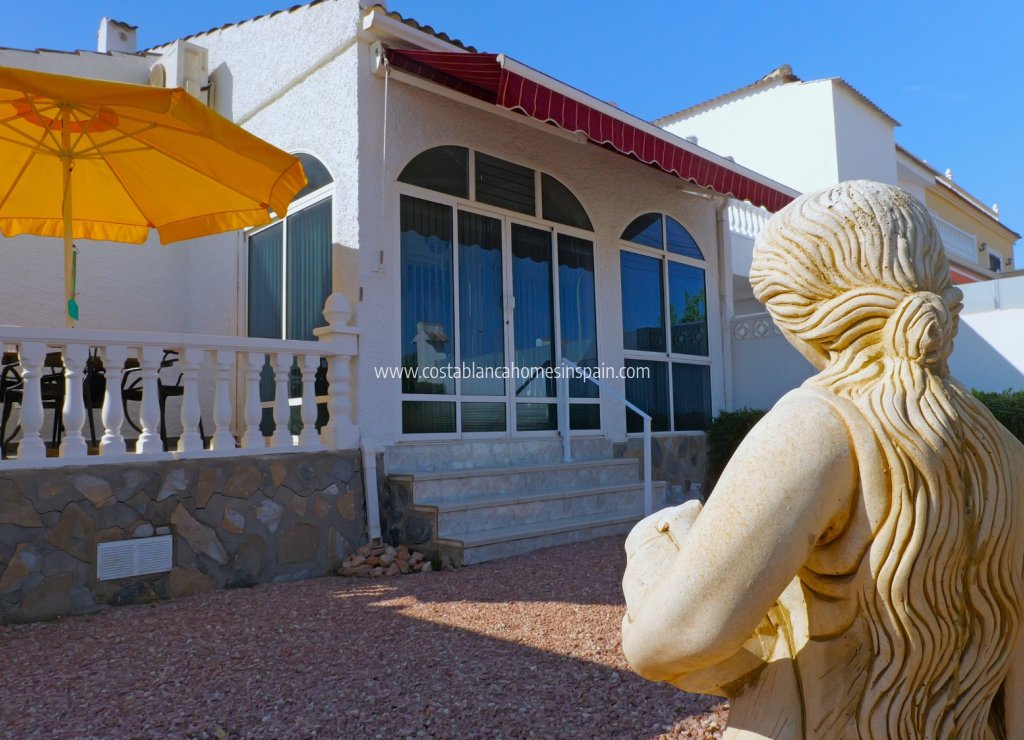 Resale - Detached Villa - Torrevieja - Urbanización San Luis