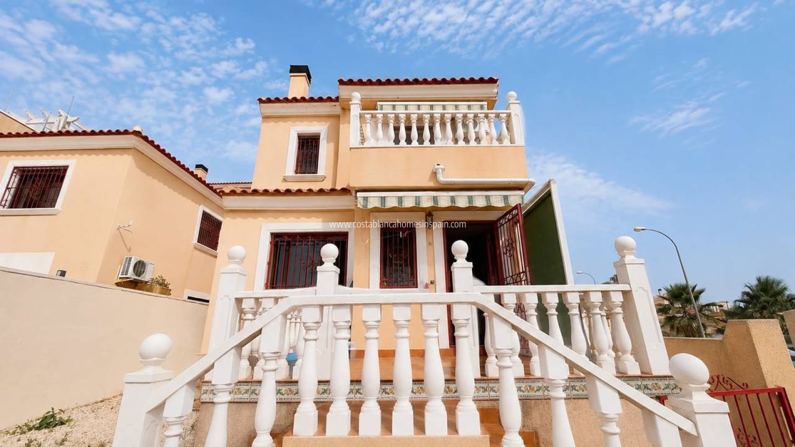 Resale - Detached Villa - Villamartin - BLUE LAGOON