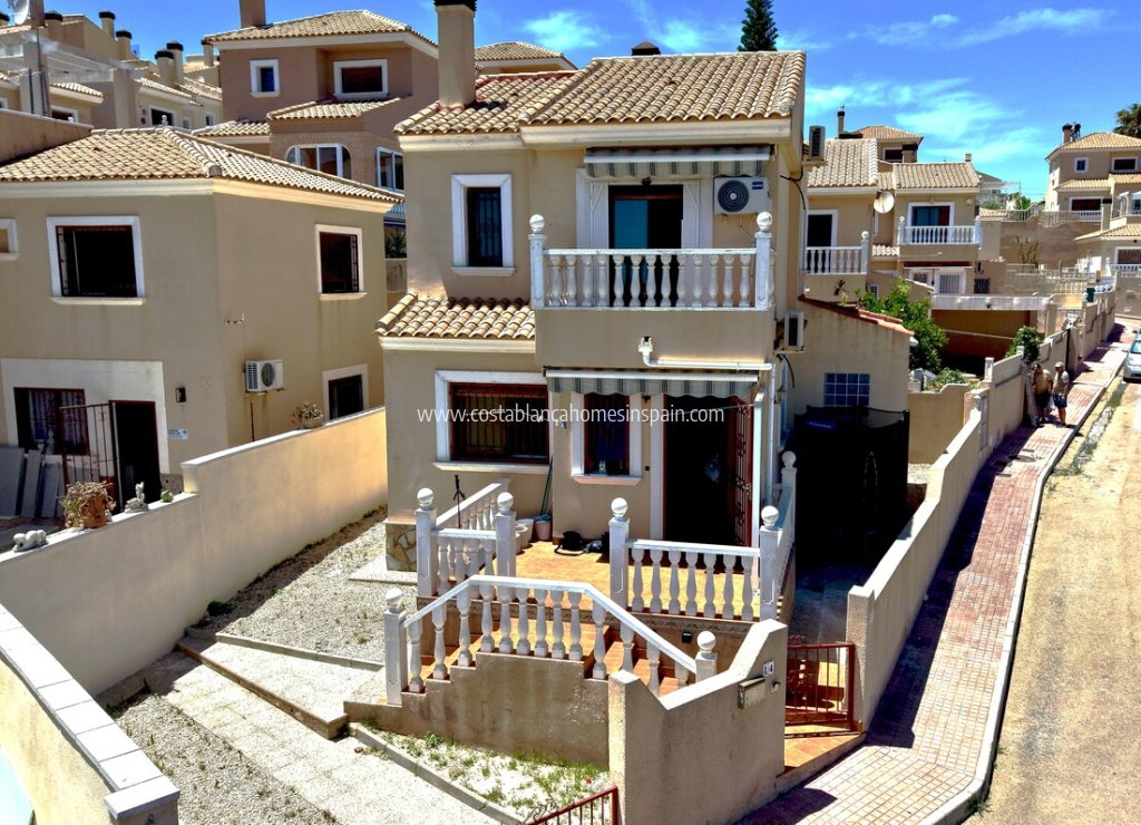 Resale - Detached Villa - Villamartin - Costa Blanca