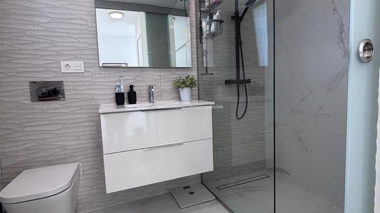 Resale - Detached Villa - Villamartin - Pau 8