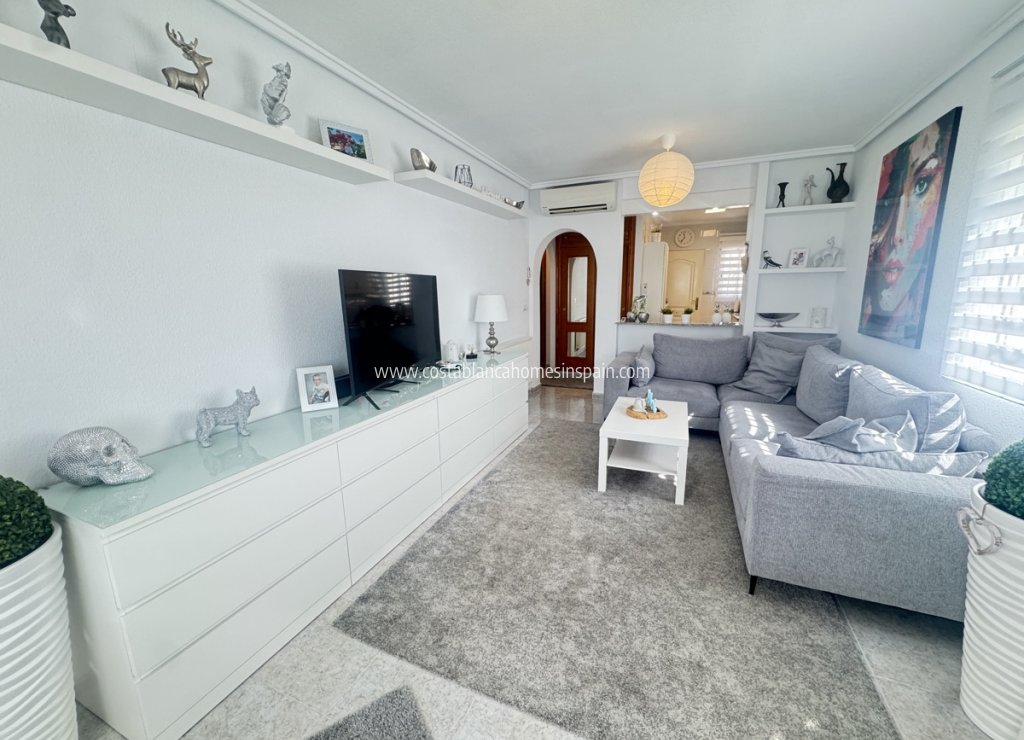 Resale - Detached Villa - Villamartin