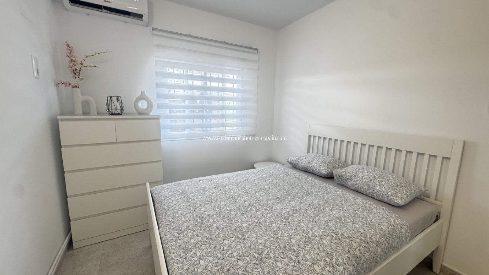 Resale - Detached Villa - Villamartin