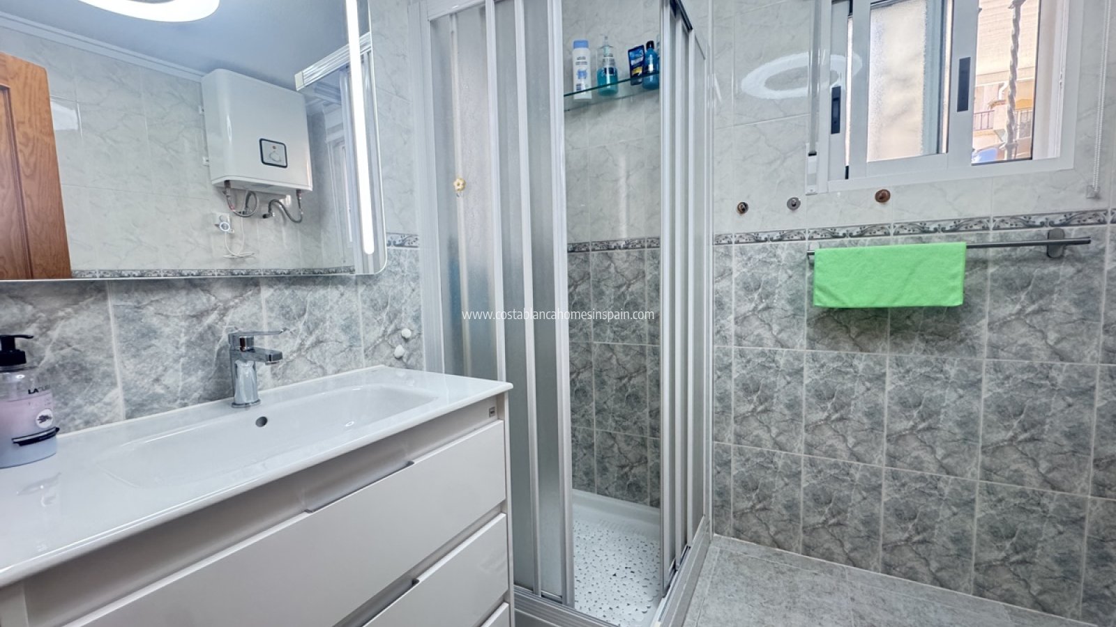 Resale - Detached Villa - Villamartin