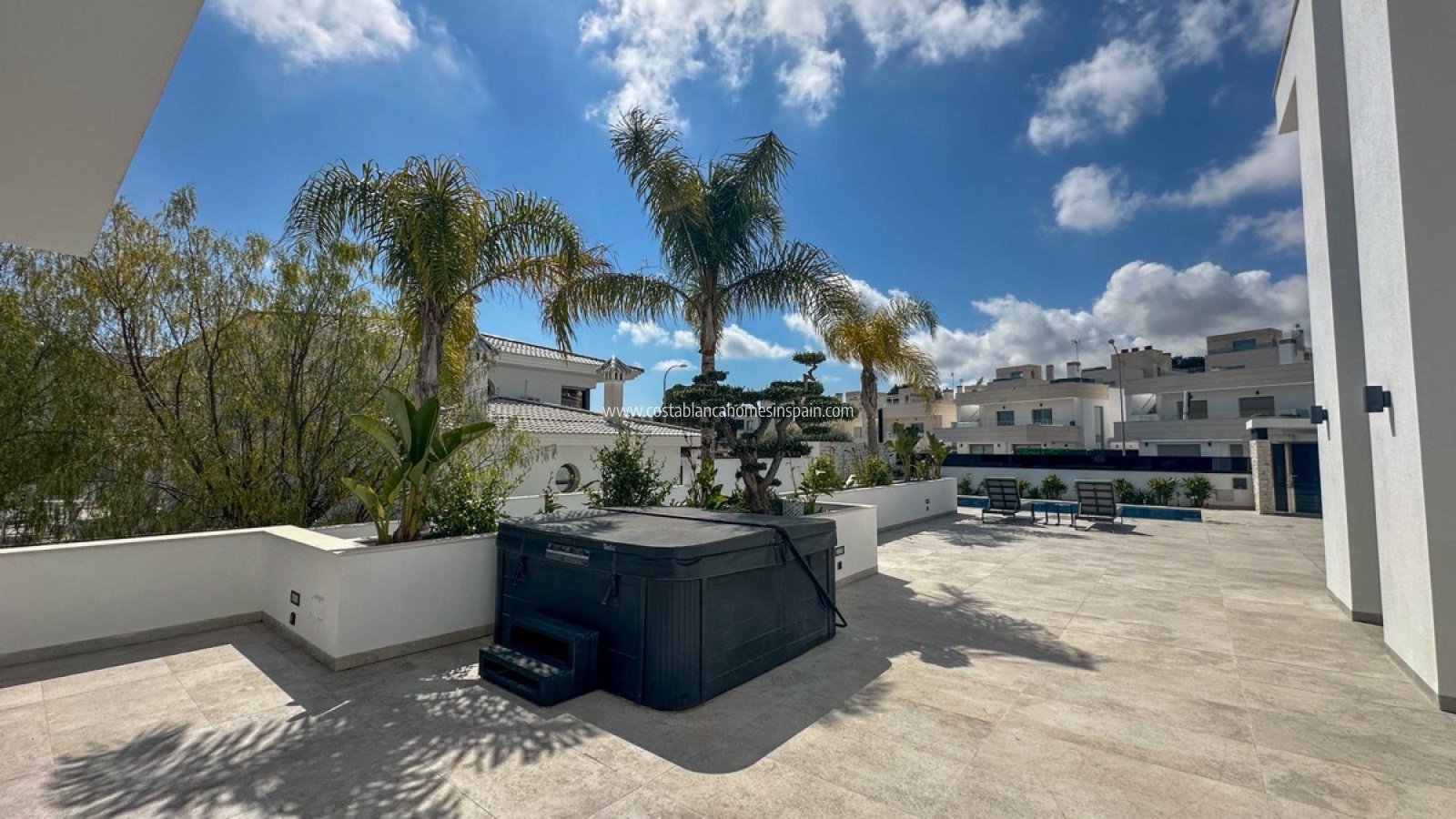 Resale - Detached Villa - Villamartin