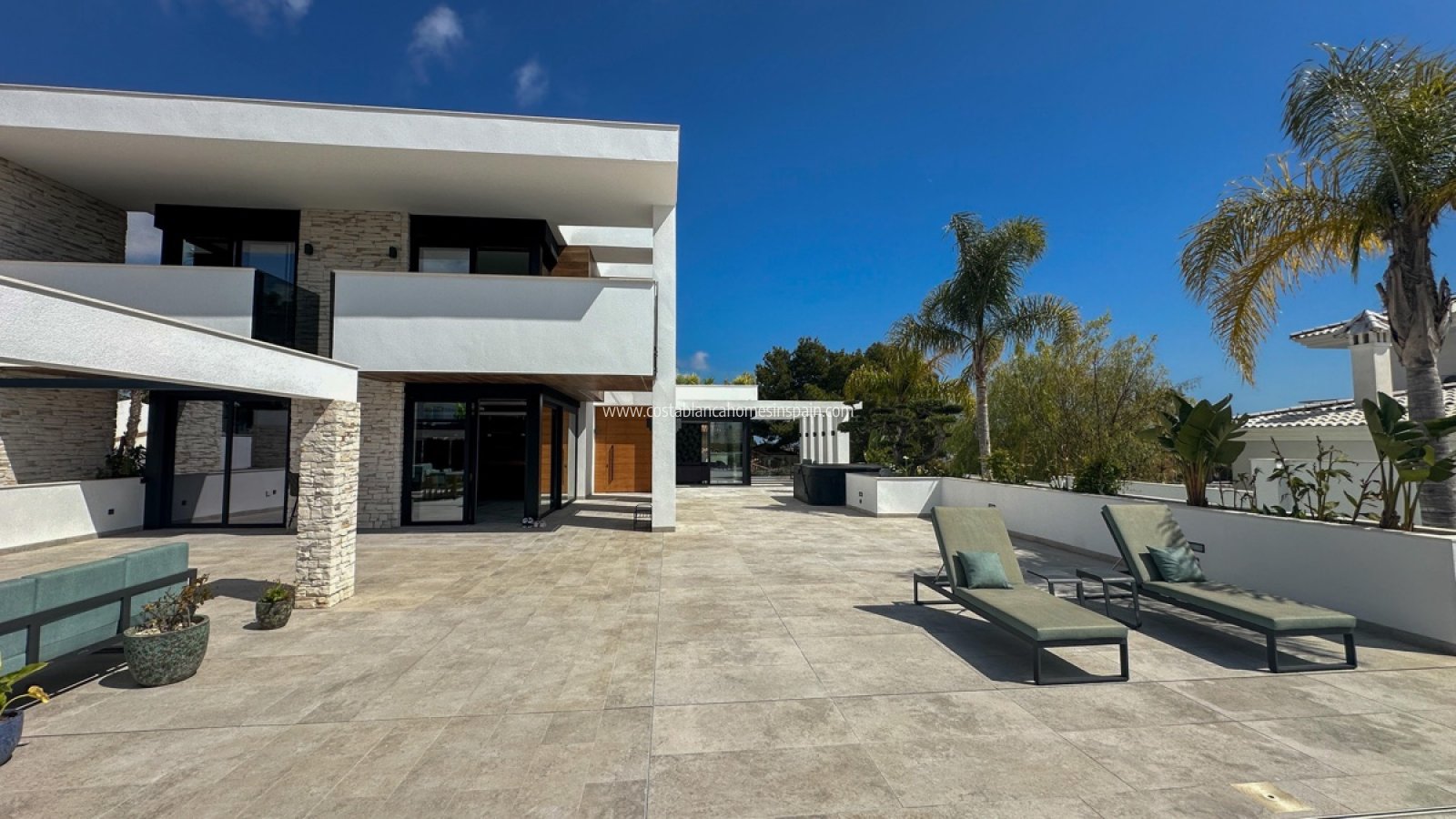 Resale - Detached Villa - Villamartin