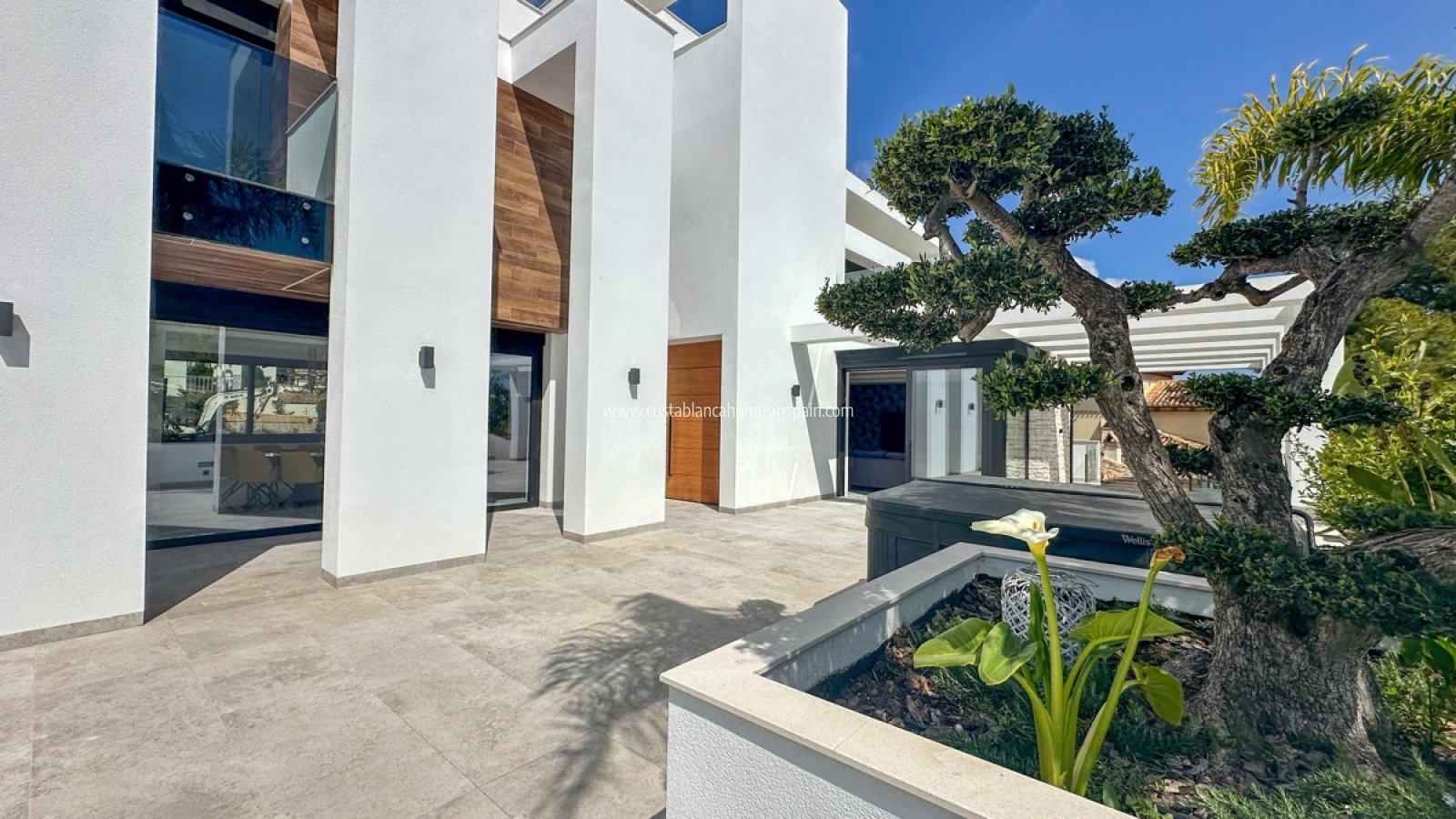 Resale - Detached Villa - Villamartin