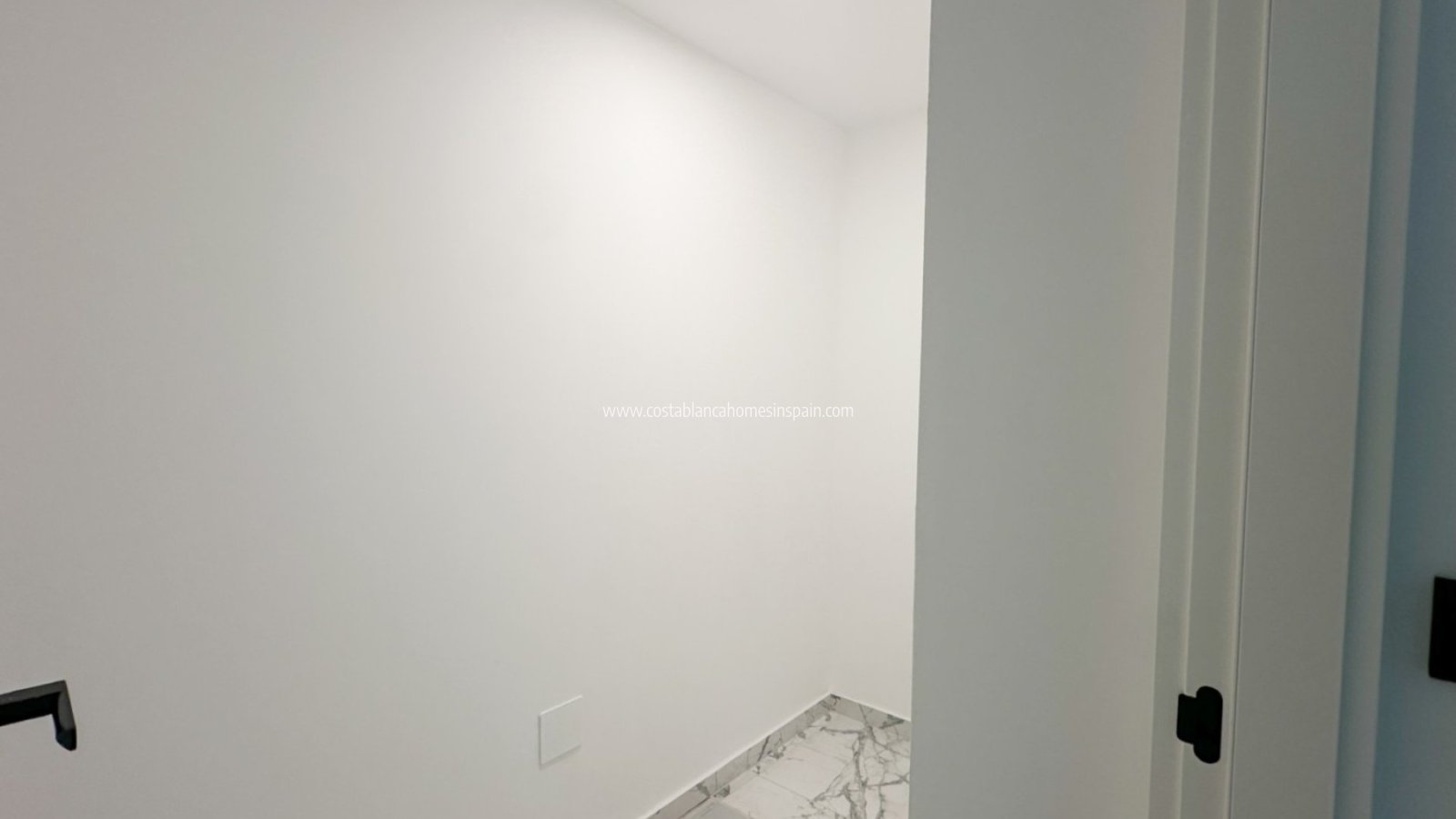 Resale - Detached Villa - Villamartin