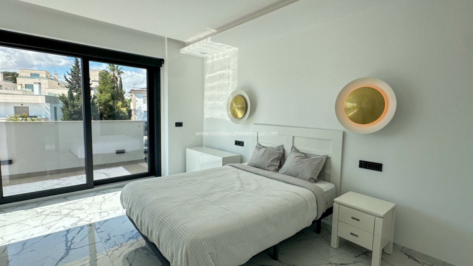 Resale - Detached Villa - Villamartin