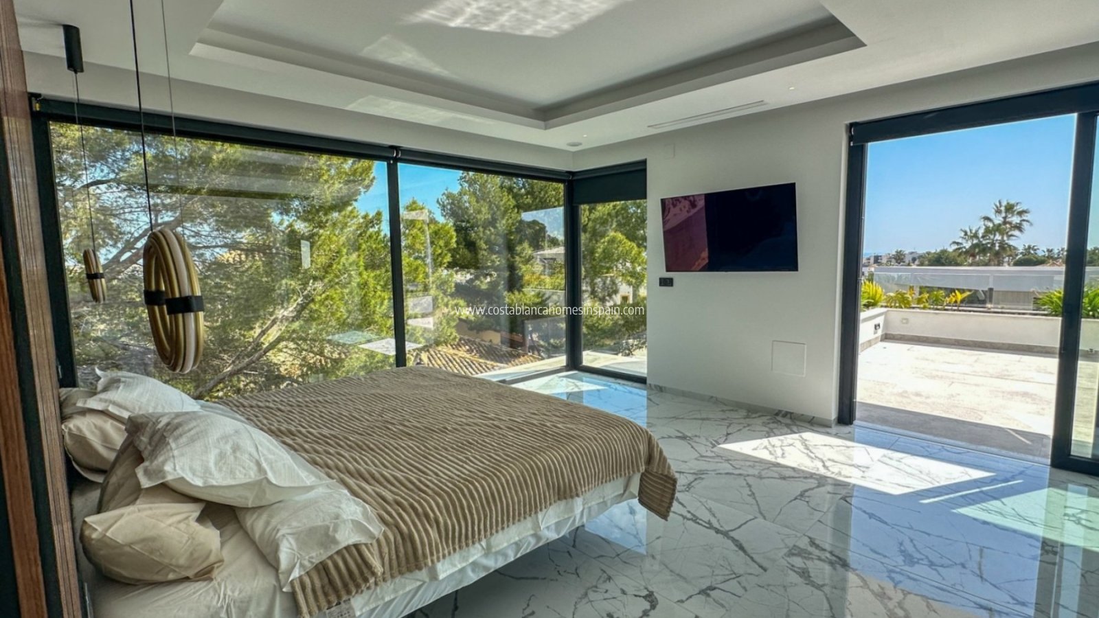 Resale - Detached Villa - Villamartin