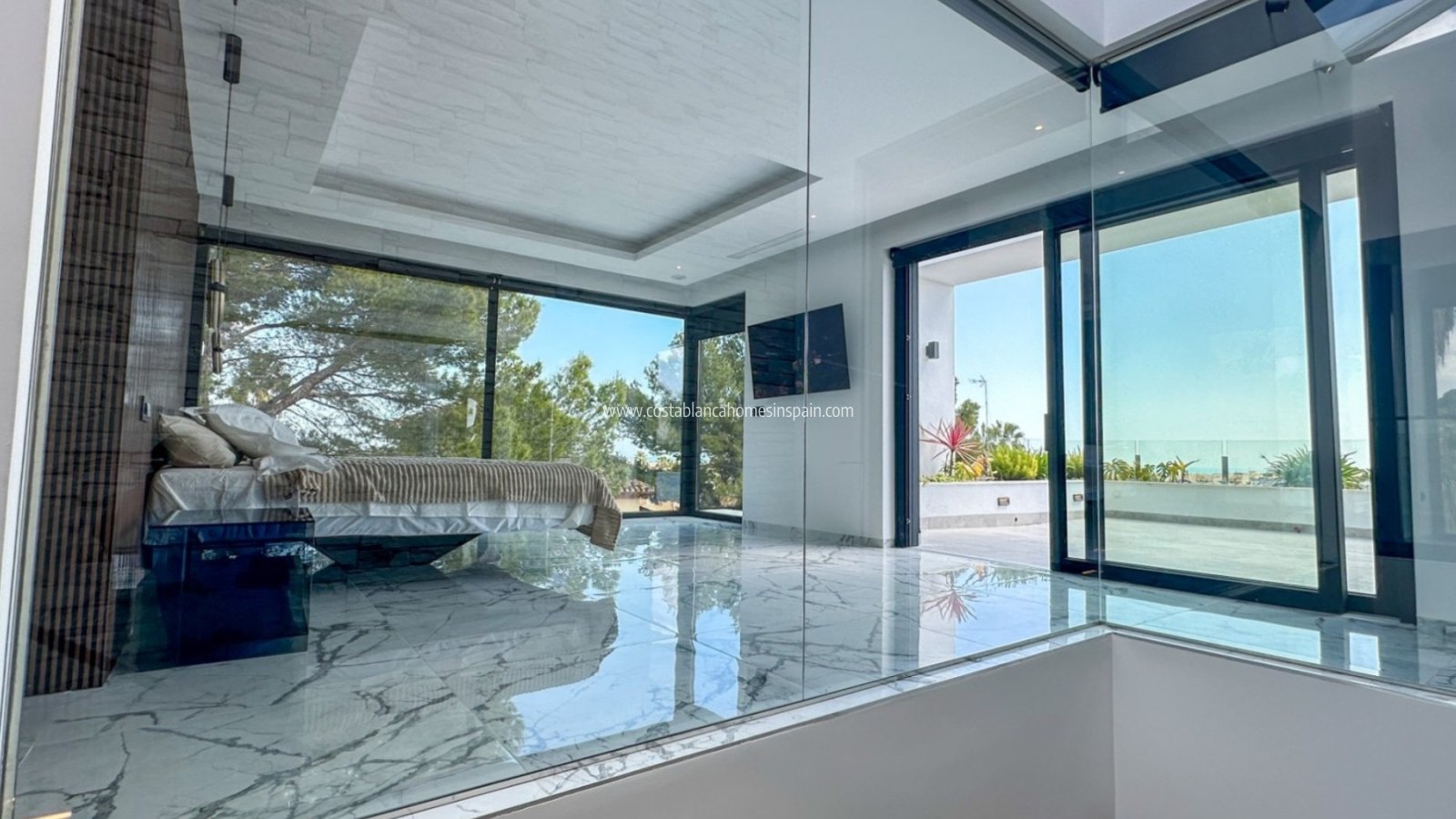 Resale - Detached Villa - Villamartin