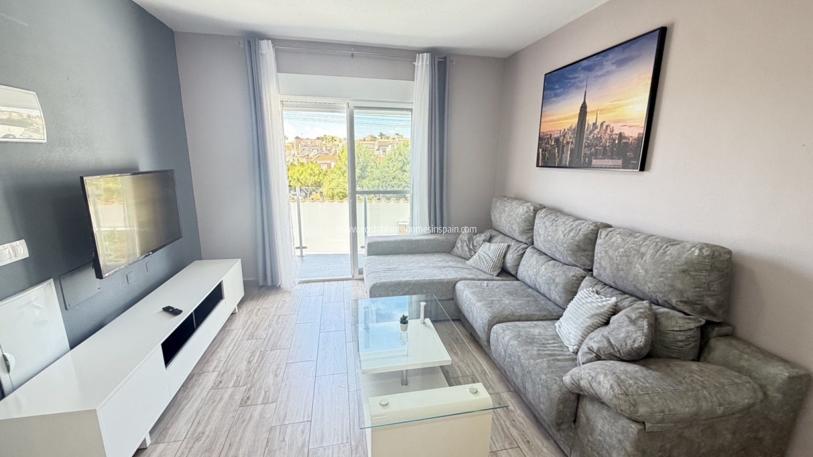Resale - Detached Villa - Villamartin