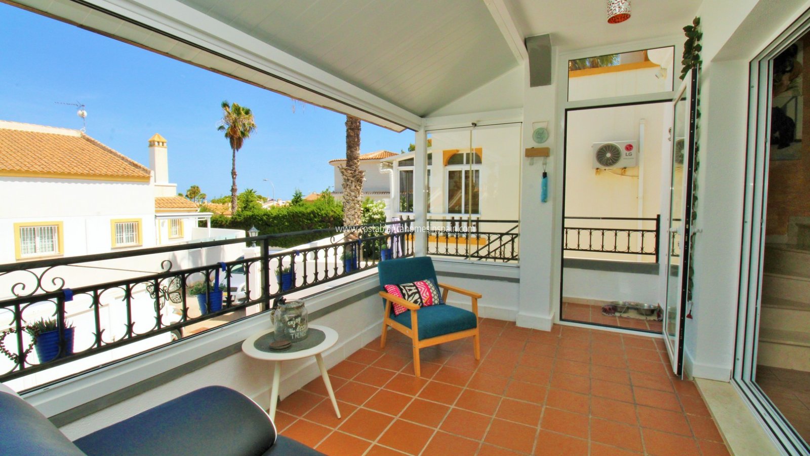 Resale - Detached Villa - Villamartin