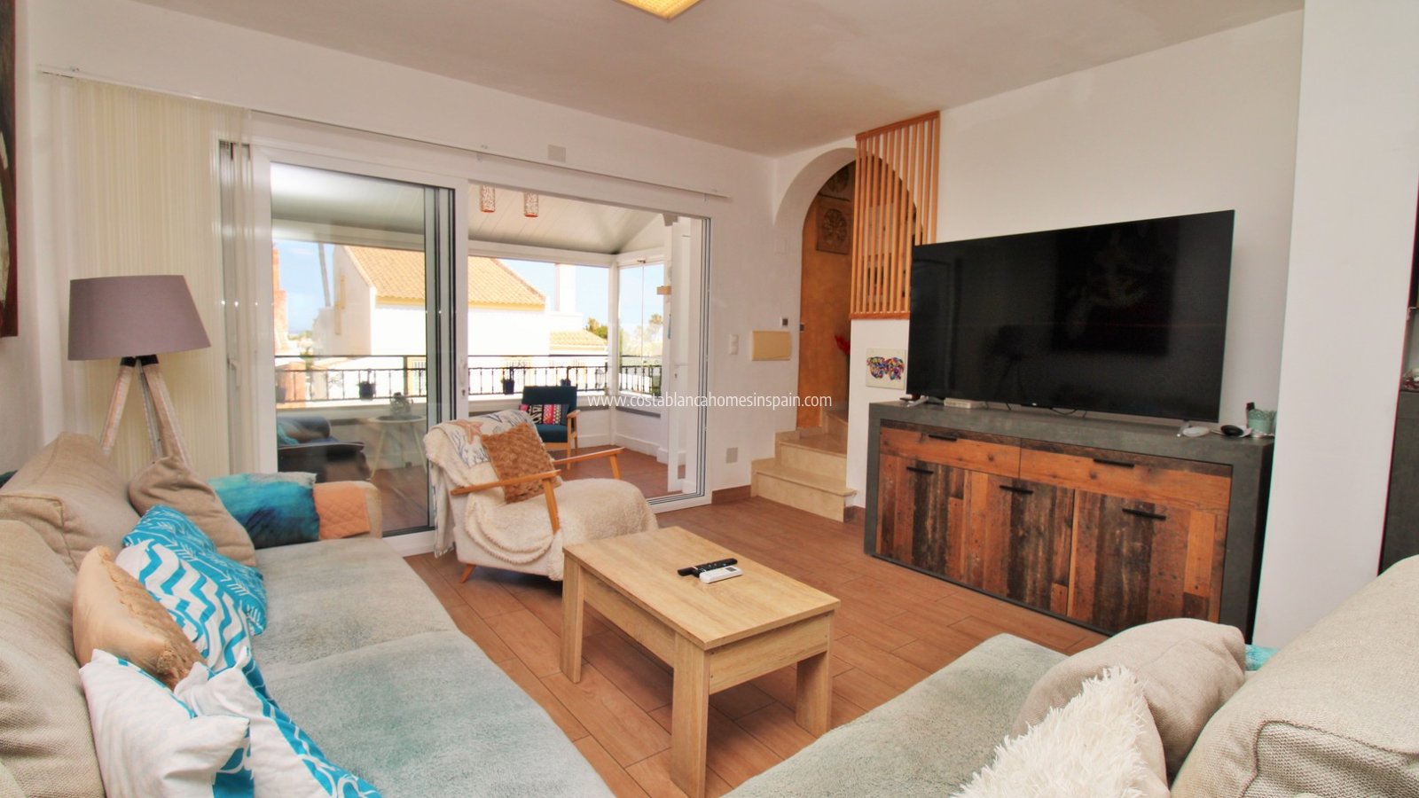 Resale - Detached Villa - Villamartin