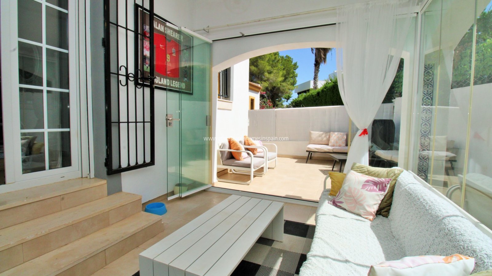 Resale - Detached Villa - Villamartin