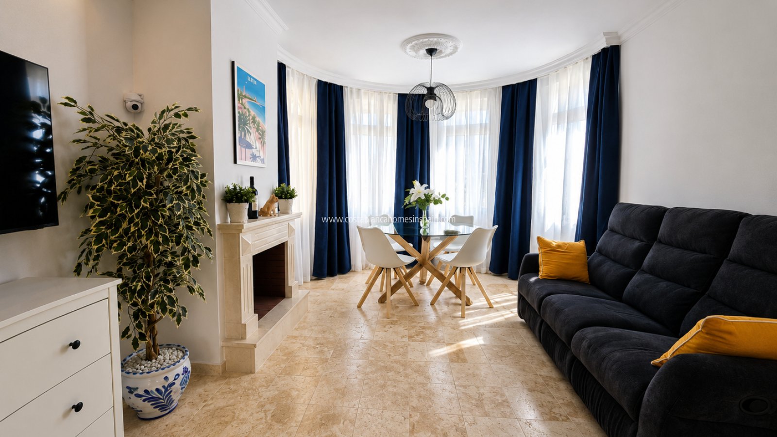 Resale - Detached Villa - Villamartin