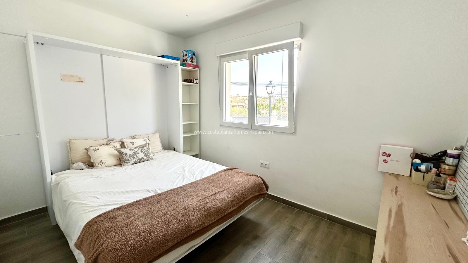 Resale - Detached Villa - Villamartin