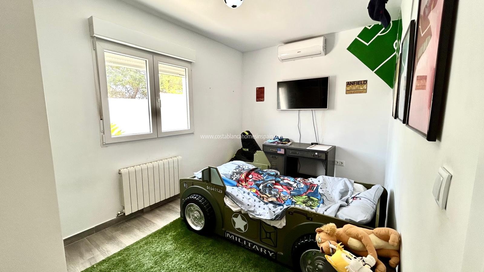 Resale - Detached Villa - Villamartin