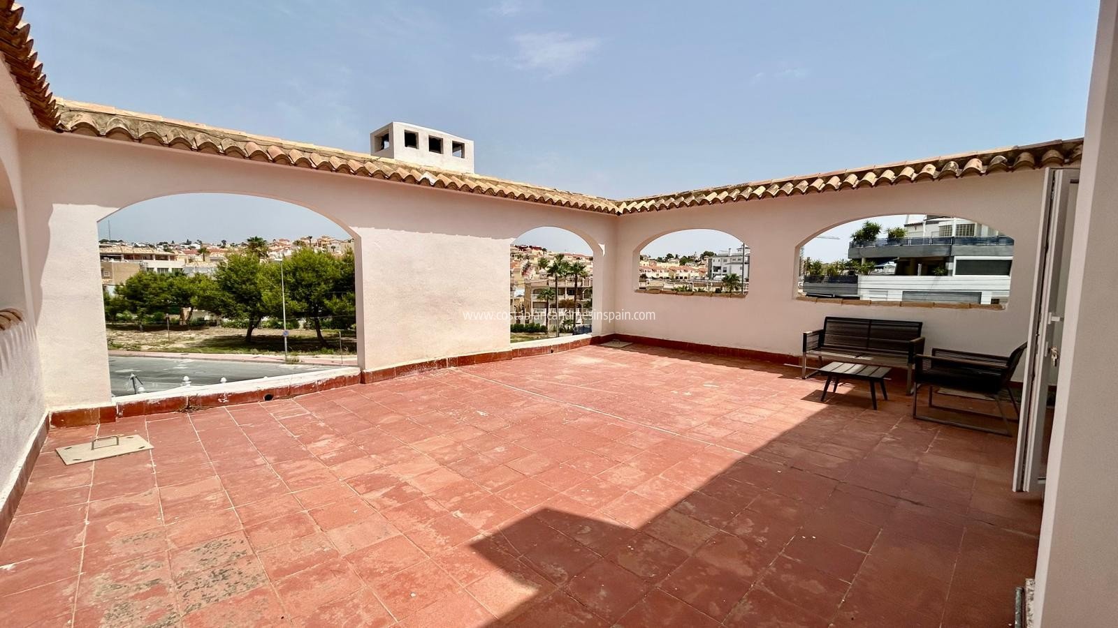 Resale - Detached Villa - Villamartin