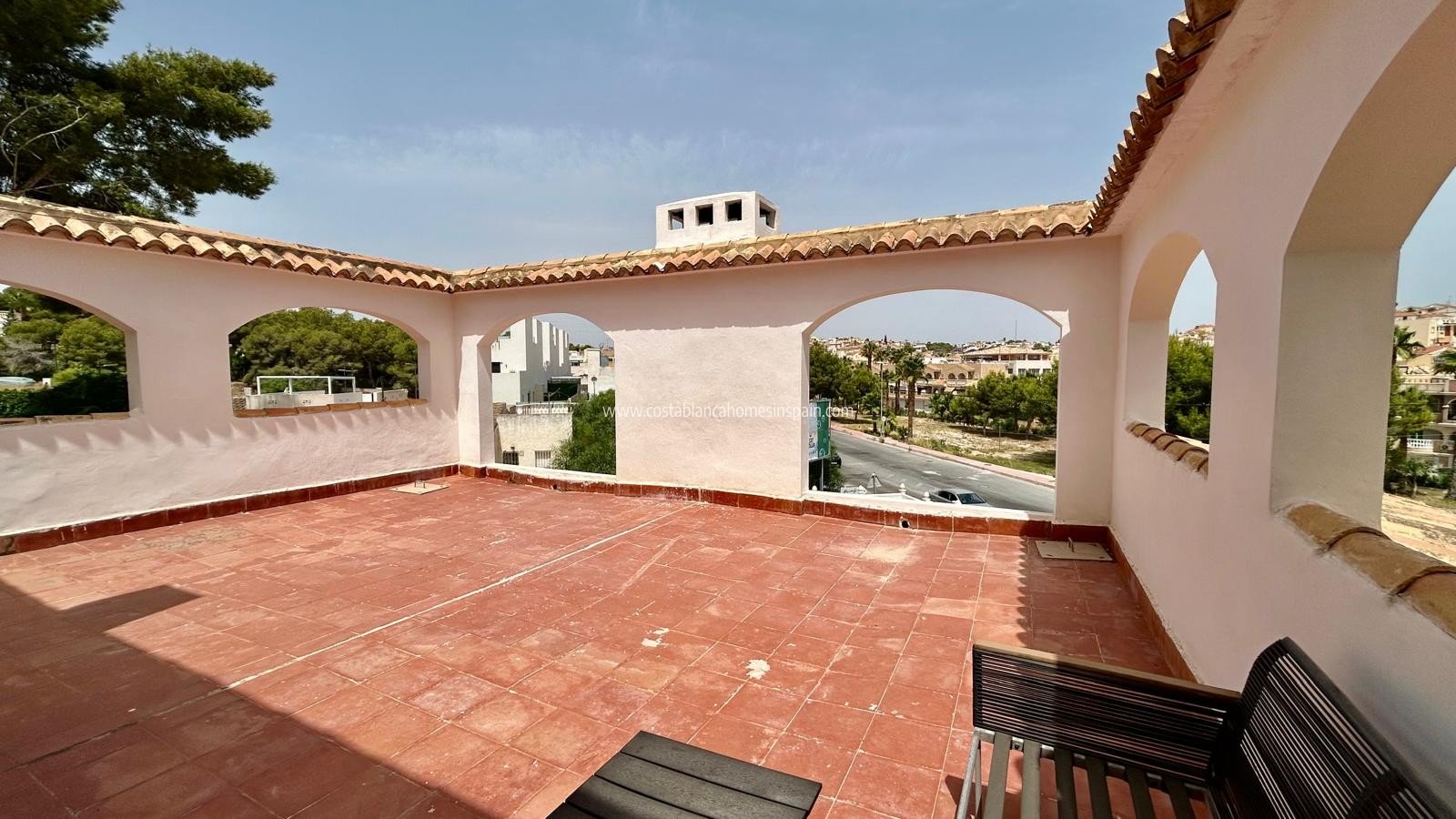 Resale - Detached Villa - Villamartin