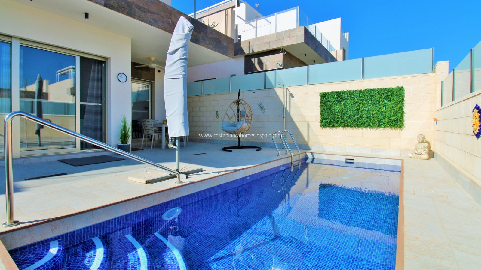 Resale - Detached Villa - Villamartin