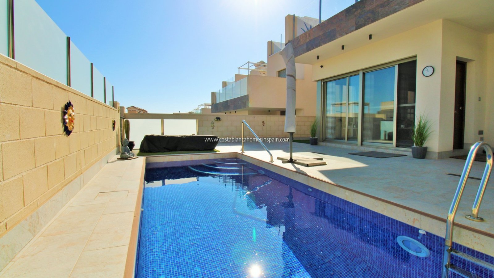 Resale - Detached Villa - Villamartin