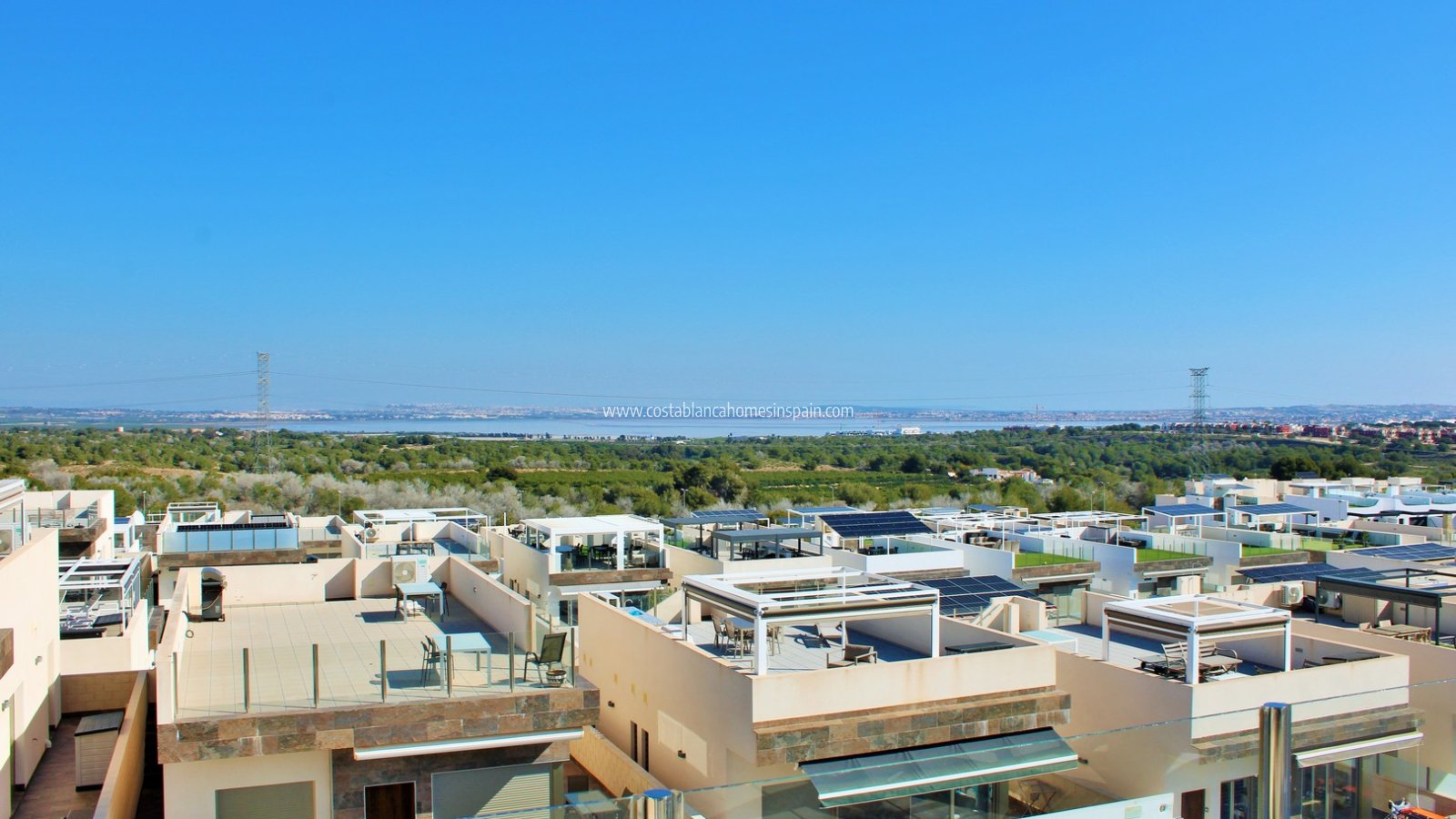 Resale - Detached Villa - Villamartin