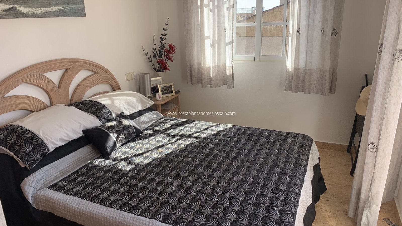 Resale - Detached Villa - Villamartin