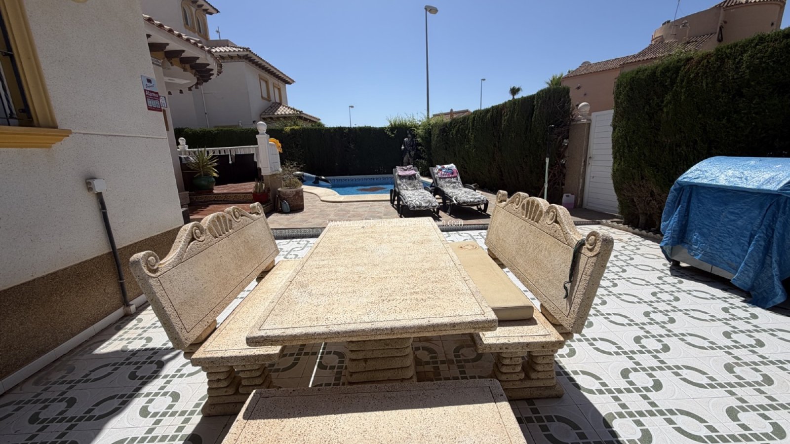 Resale - Detached Villa - Villamartin
