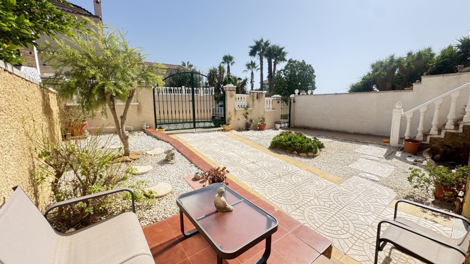 Resale - Detached Villa - Villamartin