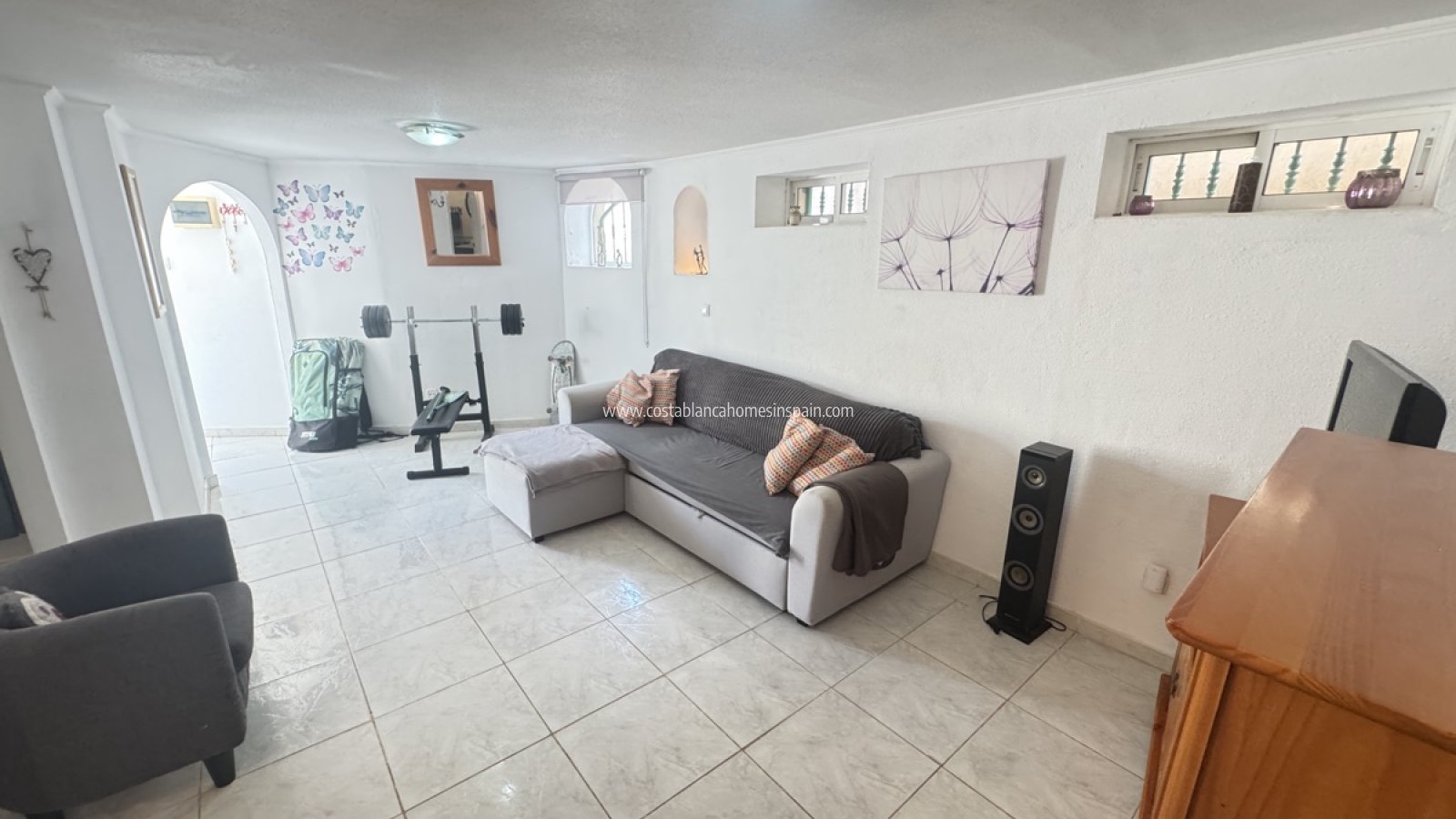 Resale - Detached Villa - Villamartin